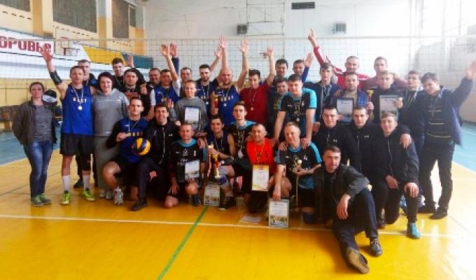 Команда Міловського району прийняла участь у  фінальному етапі Чемпіонату області з волейболу серед чоловічих команд