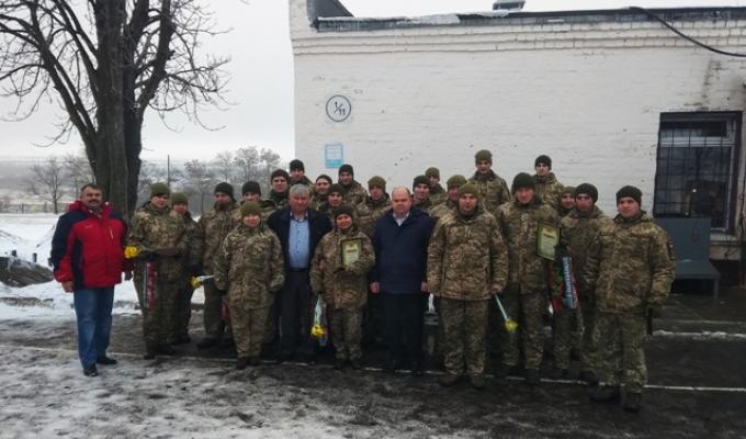 Військовослужбовців Міловщини привітали з професійним святом