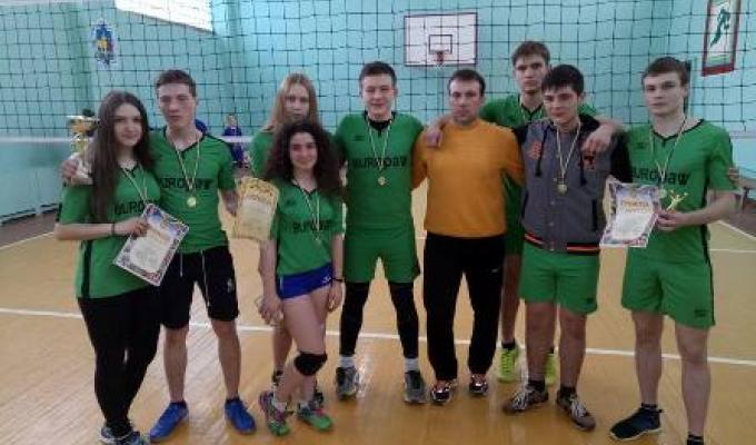 Пройшли змагання з волейболу серед філій Міловської дитячо-юнацької спортивної школи