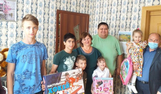 НА МІЛОВЩИНІ ПРИВІТАЛИ БАТЬКІВ ДИТЯЧОГО  БУДИНКУ СІМЕЙНОГО ТИПУ