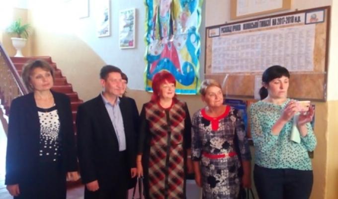 Вітаємо освітян з Львівської області на Міловщині