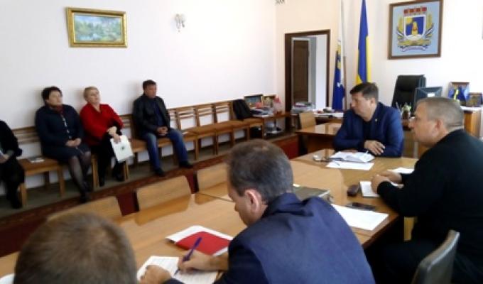 Голова райдержадміністрації Артур Король провів засідання штабу з організації роботи житлово-комунального господарства та об’єктів соціального призначення району
