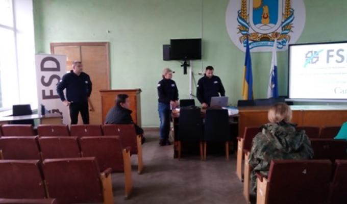  У Міловській райдержадміністрації проведено заняття з протимінної безпеки
