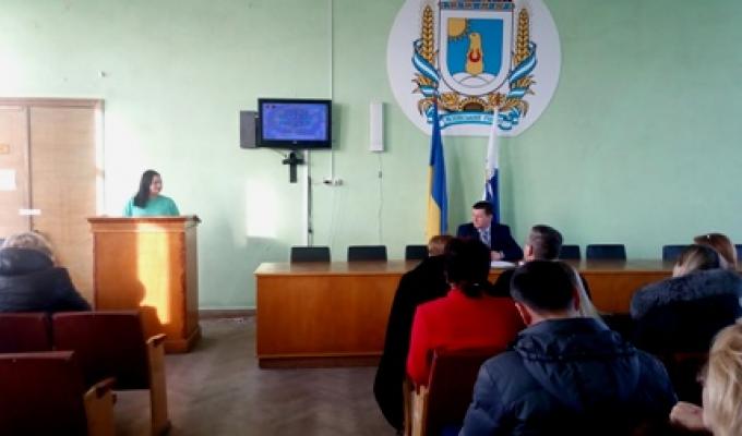 Про діяльність відділу з питань надання адміністративних послуг  Міловської районної державної адміністрації  за  2018 рік заслухали на нараді у голови райдержадміністрації