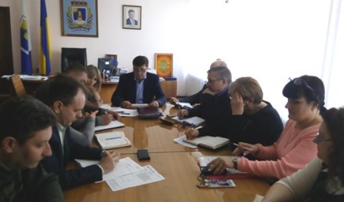 На нараді у голови райдержадміністрації обговорено питання участі у діючих конкурсах та грантах 