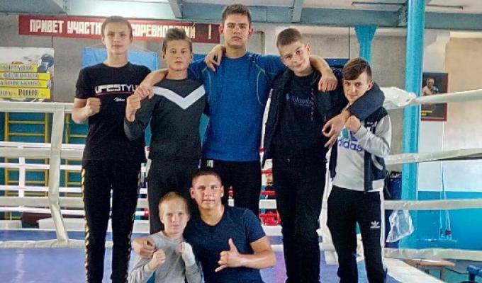 Команда Міловського району взяда участь у чемпіонаті Луганської області з боксу
