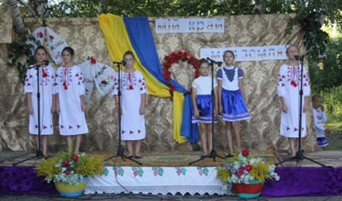 Відбулися творчі звіти Морозівського  сільського Будинку культури та Шелестівського сільського Клубу в рамках районного огляду конкурсу народної художньої самодіяльності  «Мій край – моя земля»