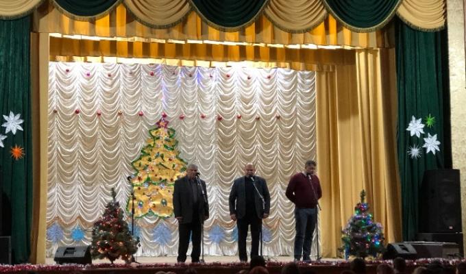 Двері в хату відкривай, йде до вас Святий Миколай!
