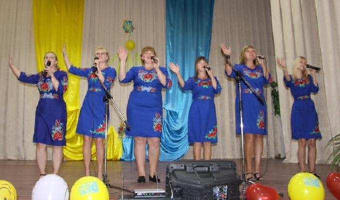 Артисти Великоцького сільського Будинку культури представили свій творчій звіт