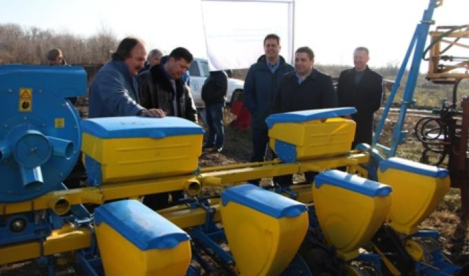 Сільськогосподарський обслуговуючий кооператив Міловщини отримав нову техніку