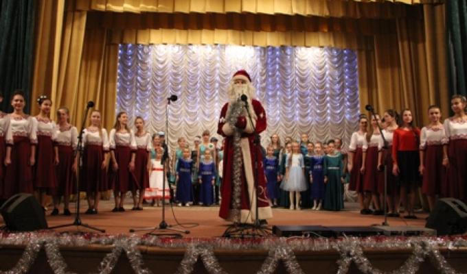 Двері в хату відкривай, йде до вас Святий Миколай!