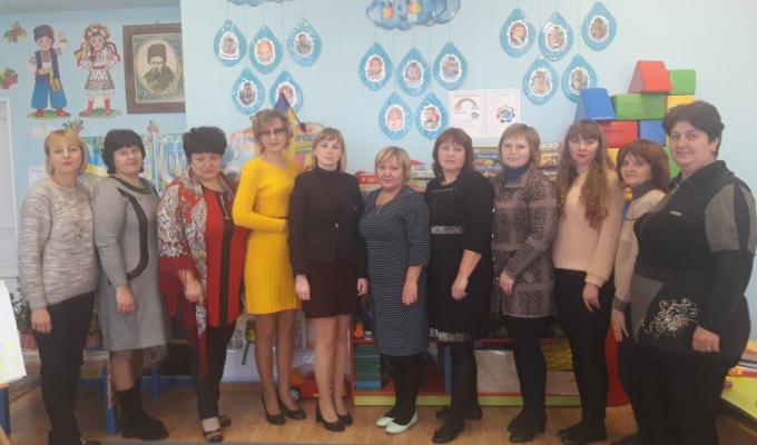 На Міловщині пройшов семінар  вихователів закладів  дошкільної освіти за темою «Розвиток чуттєвої та емоційної сфери дошкільників засобами зображувальної діяльності»