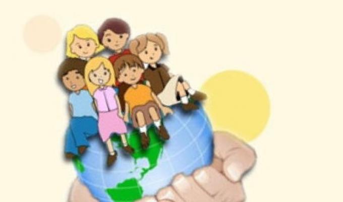 Питання соціального захисту дітей-сиріт та дітей, позбавлених батьківського піклування, забезпечення пріоритетності права дитини на сімейне виховання, розвиток сімейних форм виховання - на постійному контролі райдержадміністрації.