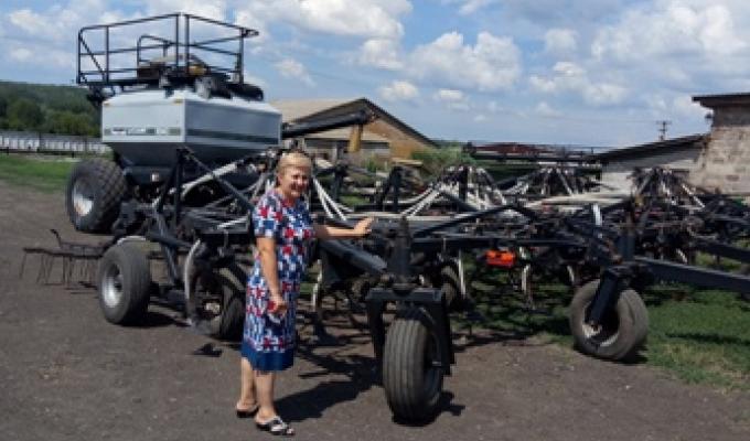 Начальник  управління агропромислового розвитку та земельних відносин Ірина Великоцька-Прищепа відвідала ФГ «Криничне» та ТОВ «Діброва»