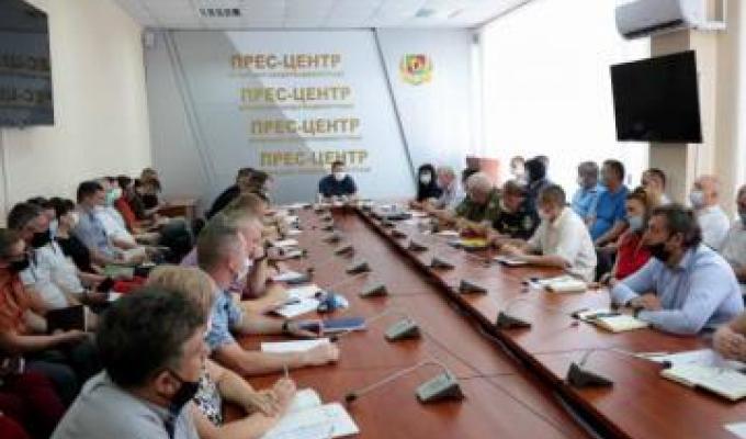 На Луганщині введені обмеження руху великовагового транспорту при температурі вдень понад +28 С, – Сергій Гайдай