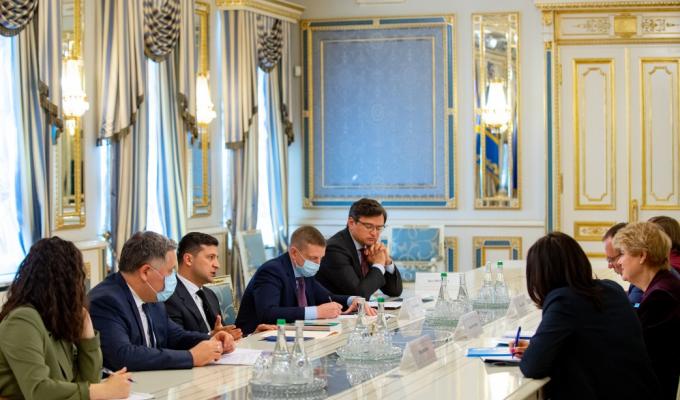 Президент зустрівся з головою Представництва Дитячого фонду ООН в Україні