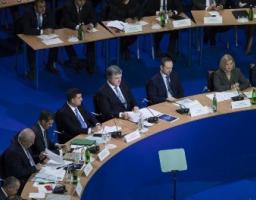 Президент ініціює в наступному році підключення сільських шкіл до Інтернету, модернізацію опорних шкіл та придбання шкільних автобусів