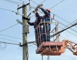 У Міловському районі продовжуються роботи з ремонту електромереж 