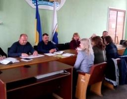 Актуальні проблеми соціального обслуговування внутрішньо переміщених осіб у Міловському районі обговорено у райдержадміністрації під час круглого столу