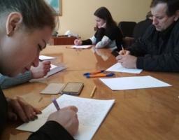 Пишемо разом: у День української писемності та мови міловчани писали Всеукраїнський диктант національної єдності 
