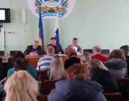 Голова райдержадміністрації Артур Король провів нараду  з керівниками установ і підприємств району щодо введення воєнного стану на території окремих областей України