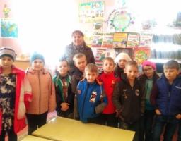  «Хіт-парад природничих див»: до Всесвітнього Дня довкілля у Міловській центральній районній бібліотеці проведено виховну годину
