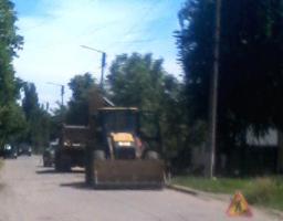У селищі Мілове завершується будівництво нового каналізаційного колектору
