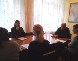 У Міловській райдержадміністрації відбулося засідання круглого столу щодо підведення результатів проведення акції «16 днів проти насильства»