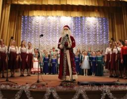 Двері в хату відкривай, йде до вас Святий Миколай!