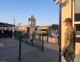 Через КПВВ «Станиця Луганська» з 15 жовтня тимчасово призупинять пропуск осіб