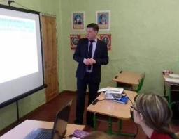 Артур Король відвідав урок історії у 10 класі Міловської гімназії 